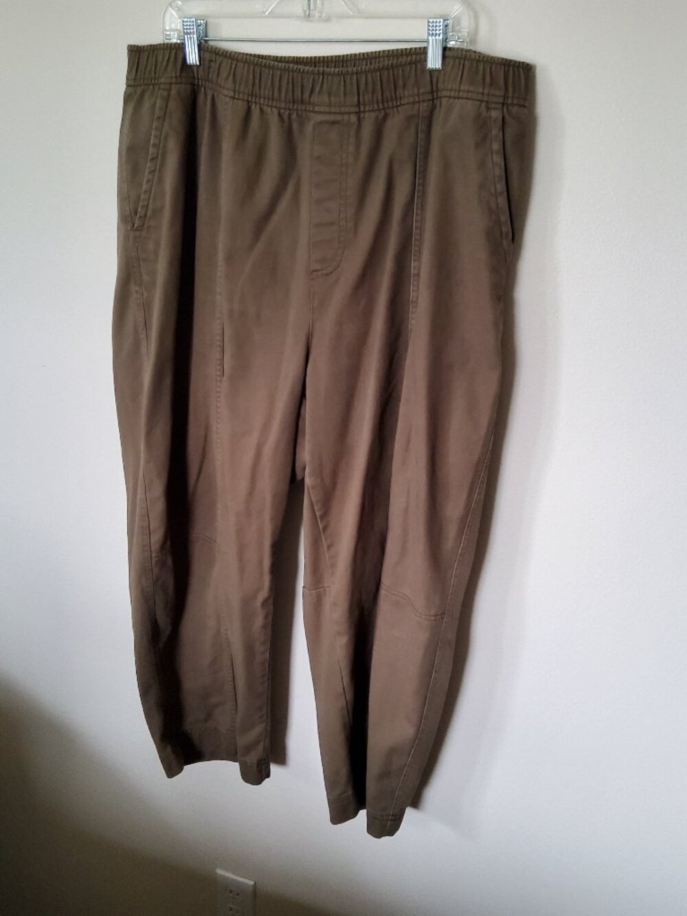 Old Navy Barrel Olive brown High Rise pants size XL [see measurements]